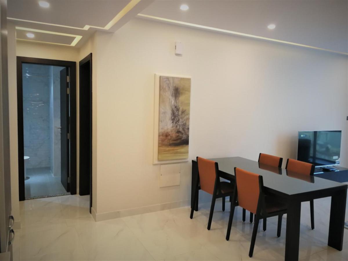 Infinity Juffair Suites Манама Екстер'єр фото